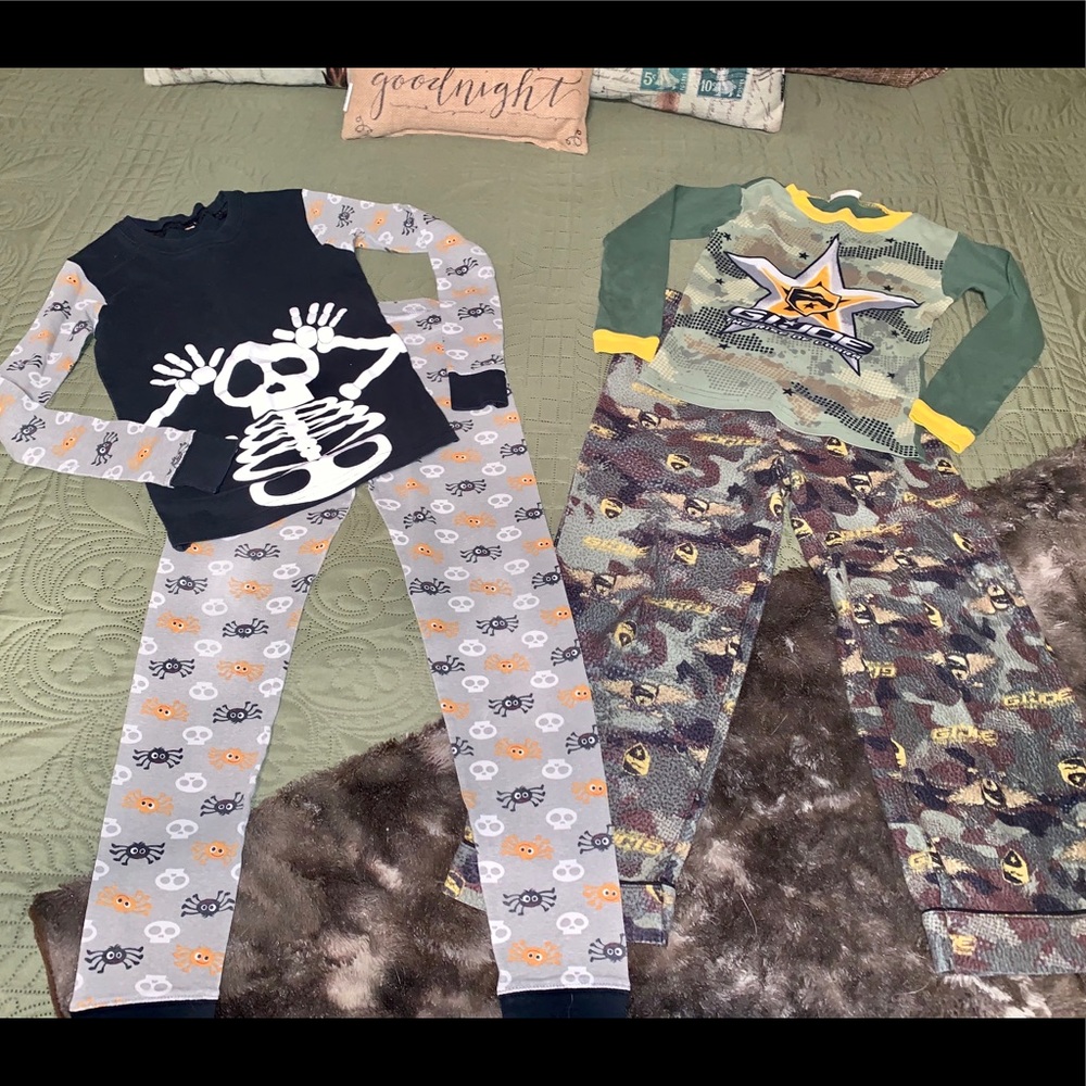 Boys Jammies 3 sets